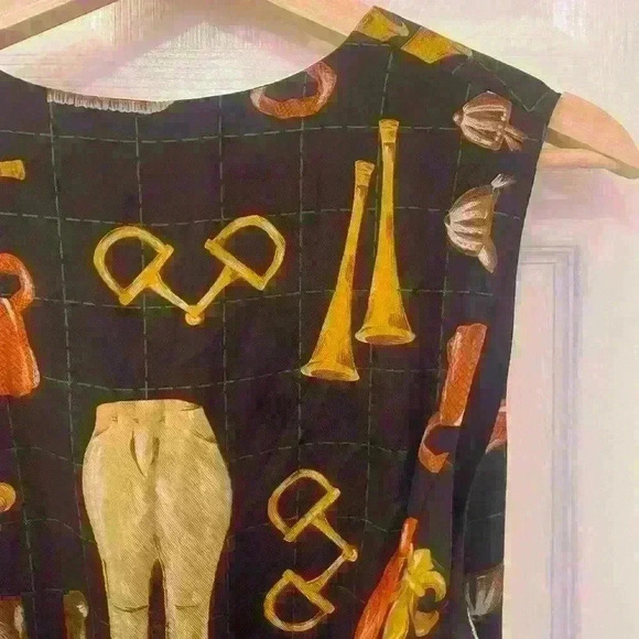 British Khaki by Robert Lighton Aquestrian Vest Horsebit design Size M - Picture 8 of 8